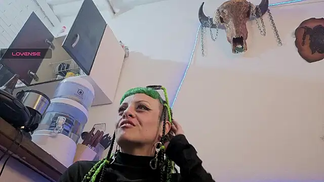 freyaa sorcerees online show from 10-21-25, 03:18