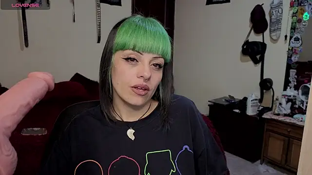 freyaa sorcerees online show from 12-21-25, 07:37