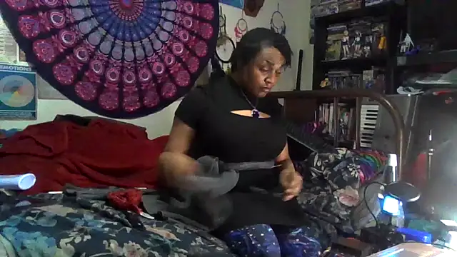 GardeniaFields online show from 12-20-25, 03:02