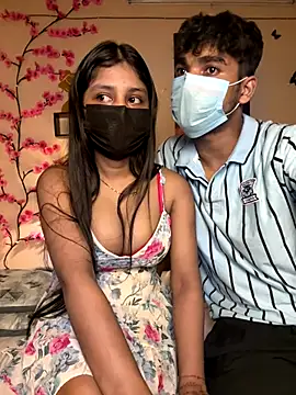 Hotswetie online show from 09-25-25, 04:54