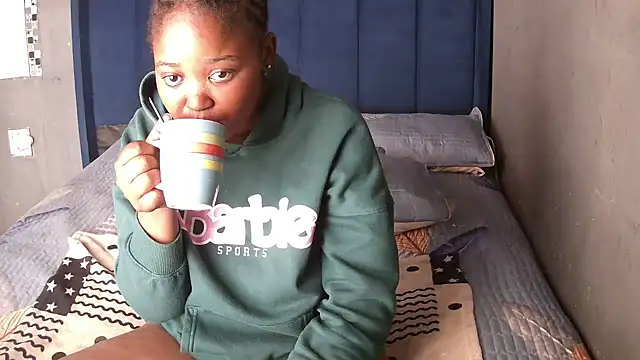 SexyShybarbie online show from 04-01-26, 05:41