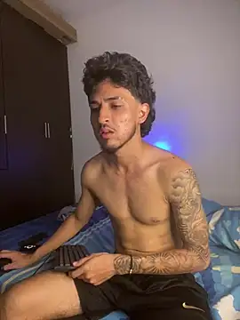 Snapshot of Zayn_kane chatting on 07-01-26, 04:18 Zayn kane online show from 07-01-26, 04:18