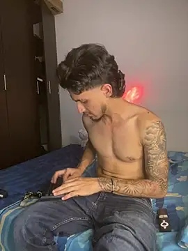 Snapshot of Zayn_kane chatting on 07-15-26, 03:34 Zayn kane online show from 07-15-26, 03:34