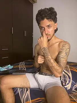 Snapshot of Zayn_kane chatting on 07-16-26, 06:47 Zayn kane online show from 07-16-26, 06:47