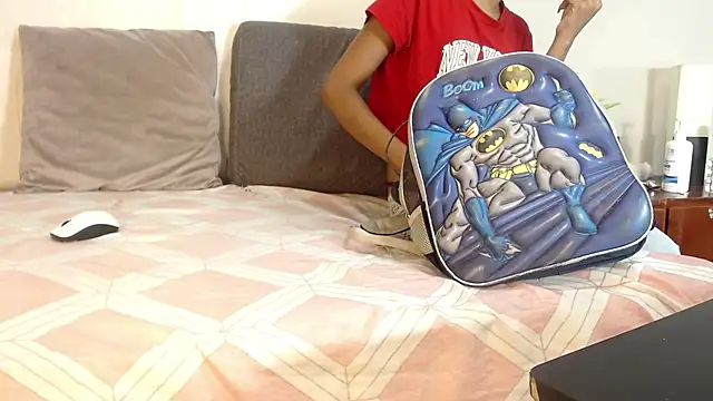 willow smitt online show from 10-12-25, 01:21