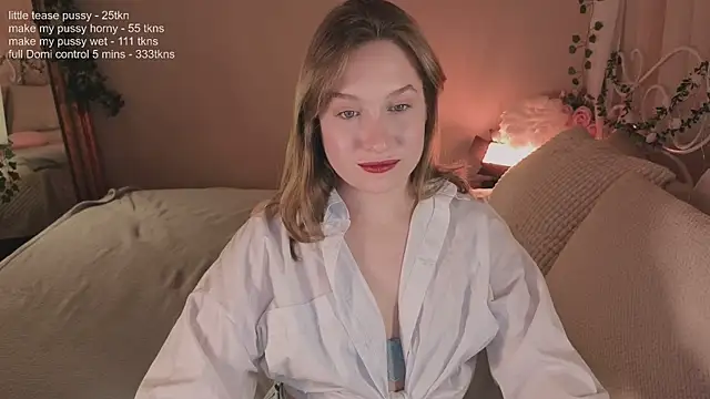 Snapshot of saint_trisha chatting on 04-21-26, 08:23 saint trisha online show from 04-21-26, 08:23