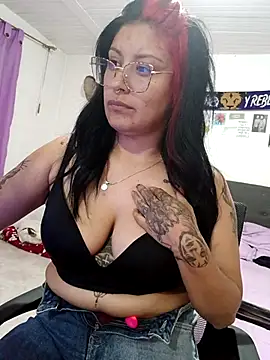 DaniPoison online show from 02-08-26, 02:15