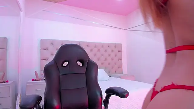 NaomiFrost online show from 02-14-26, 01:19