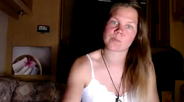 Snapshot of CallMeMaria chatting on 12-26-24, 07:16 CallMeMaria online show from 12-26-24, 07:16