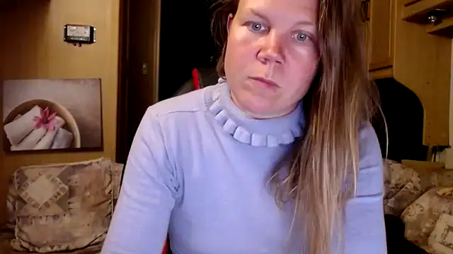 Snapshot of CallMeMaria chatting on 01-11-25, 08:10 CallMeMaria online show from 01-11-25, 08:10