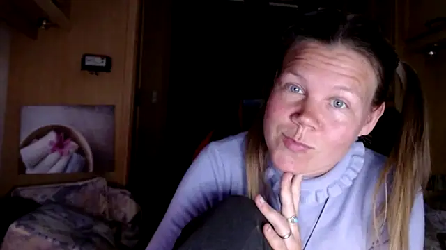 Snapshot of CallMeMaria chatting on 01-16-25, 05:23 CallMeMaria online show from 01-16-25, 05:23