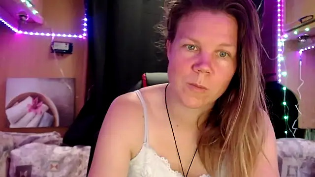 Snapshot of CallMeMaria chatting on 01-25-25, 11:23 CallMeMaria online show from 01-25-25, 11:23