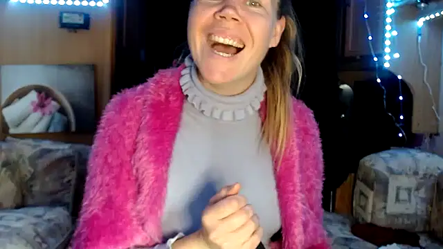 Snapshot of CallMeMaria chatting on 01-31-25, 01:23 CallMeMaria online show from 01-31-25, 01:23