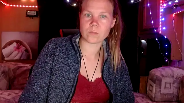 Snapshot of CallMeMaria chatting on 01-31-25, 04:27 CallMeMaria online show from 01-31-25, 04:27