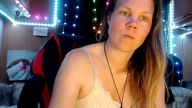 Snapshot of CallMeMaria chatting on 02-14-25, 08:48 CallMeMaria online show from 02-14-25, 08:48