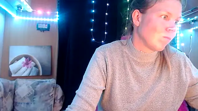 Snapshot of CallMeMaria chatting on 02-21-25, 04:48 CallMeMaria online show from 02-21-25, 04:48