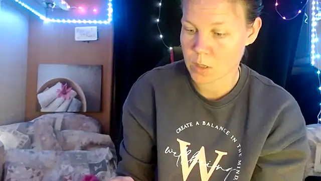 Snapshot of CallMeMaria chatting on 03-03-25, 10:06 CallMeMaria online show from 03-03-25, 10:06