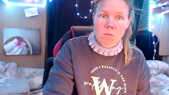 Snapshot of CallMeMaria chatting on 03-11-25, 11:12 CallMeMaria online show from 03-11-25, 11:12