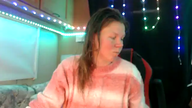 Snapshot of CallMeMaria chatting on 03-18-25, 02:04 CallMeMaria online show from 03-18-25, 02:04