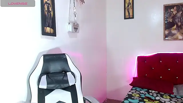 Snapshot of alexsandra_kiss chatting on 02-13-26, 11:17 alexsandra kiss online show from 02-13-26, 11:17