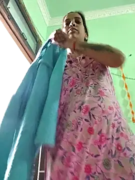 Hotty-Nidhi online show from 02-19-26, 03:24