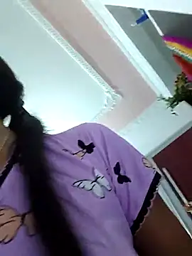 Hotty-Nidhi online show from 03-18-26, 04:48