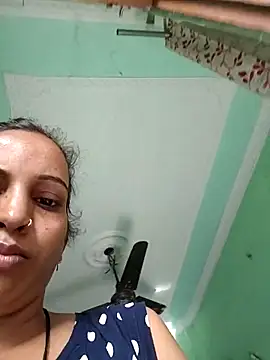 Snapshot of Hotty-Nidhi chatting on 06-16-26, 02:58 Hotty-Nidhi online show from 06-16-26, 02:58