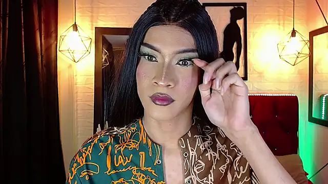 agatha rodriguez online show from 11-16-25, 02:22