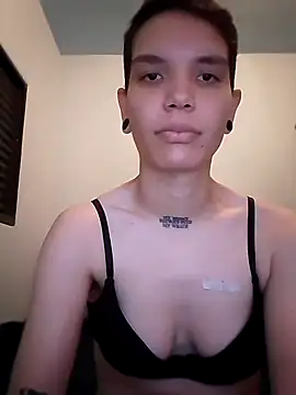 Snapshot of edi999 chatting on 10-11-25, 05:55 edi999 online show from 10-11-25, 05:55