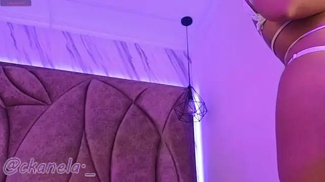 Kanela miller  online show from 11-10-25, 12:26