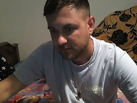 Snapshot of hugedickedd chatting on 06-12-26, 08:30 hugedickedd online show from 06-12-26, 08:30