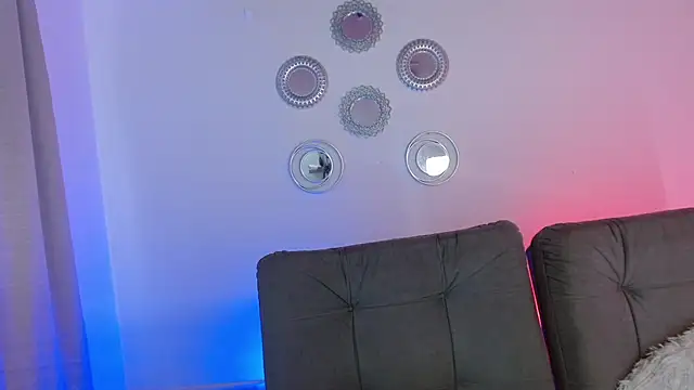 julian vogue online show from 03-15-25, 06:54