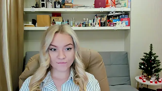 Kara Smith  online show from 12-13-25, 10:59