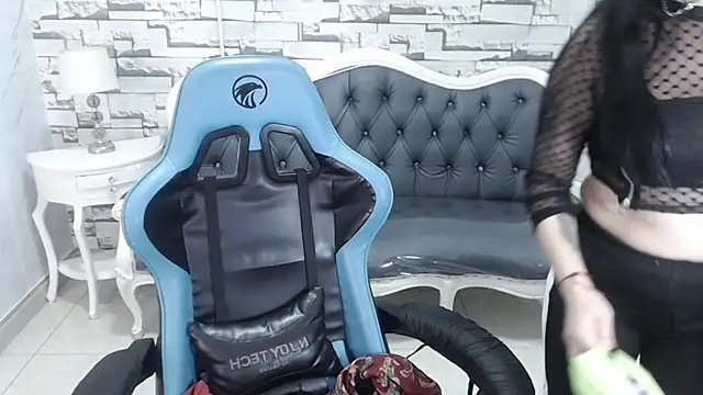 valeria a1 online show from 11-18-25, 02:28