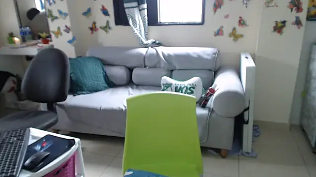 Snapshot of Olgahunder chatting on 07-11-26, 04:43 Olgahunder online show from 07-11-26, 04:43