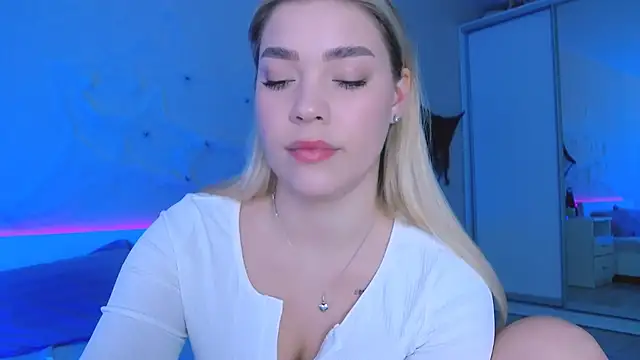 Snapshot of DIANAxxxDIAMOND chatting on 11-01-25, 09:55 DIANAxxxDIAMOND online show from 11-01-25, 09:55