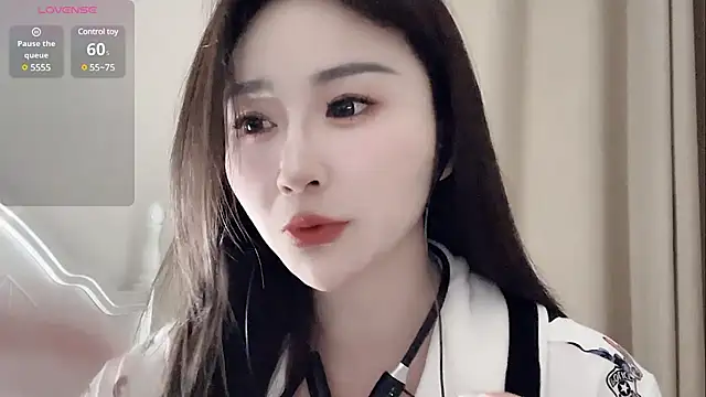 Snapshot of sexy-cc666 chatting on 03-14-25, 07:23 sexy-cc666 online show from 03-14-25, 07:23