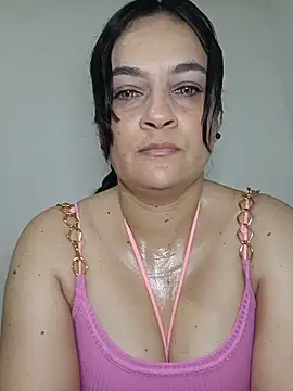 Snapshot of megan_milf79 chatting on 07-08-26, 03:27 megan milf79 online show from 07-08-26, 03:27
