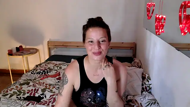 Snapshot of vitoriavaz chatting on 05-07-26, 11:26 vitoriavaz online show from 05-07-26, 11:26