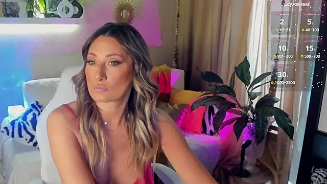 SarahAlluring online show from 05-18-26, 06:30