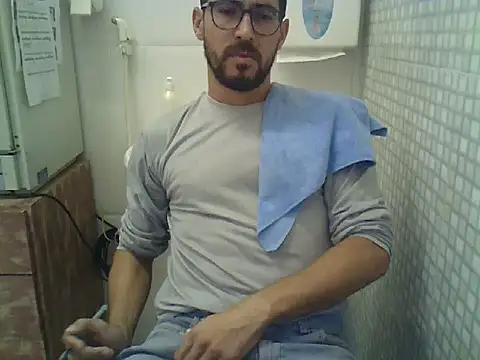 Snapshot of pdasgyn chatting on 10-03-25, 12:46 pdasgyn online show from 10-03-25, 12:46