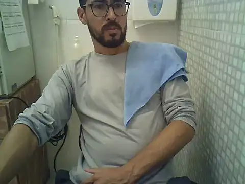 Snapshot of pdasgyn chatting on 10-07-25, 12:57 pdasgyn online show from 10-07-25, 12:57