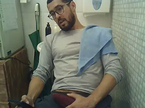 Snapshot of pdasgyn chatting on 02-12-26, 12:55 pdasgyn online show from 02-12-26, 12:55