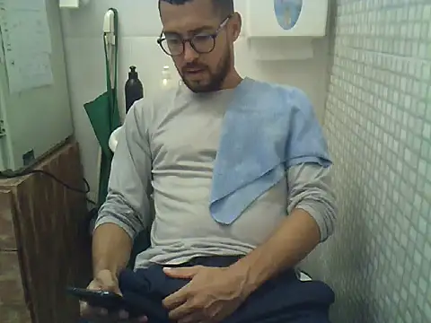 Snapshot of pdasgyn chatting on 02-20-26, 12:49 pdasgyn online show from 02-20-26, 12:49