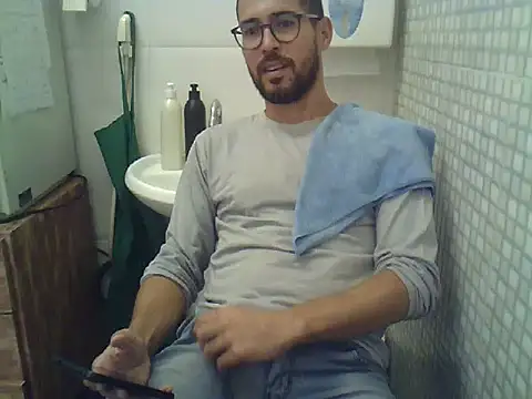 Snapshot of pdasgyn chatting on 02-27-26, 02:28 pdasgyn online show from 02-27-26, 02:28