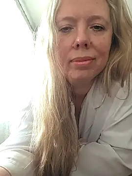 Irina3718 online show from 02-02-26, 10:58