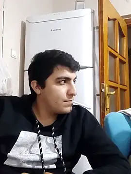 Snapshot of Kadir1320@xh chatting on 10-22-25, 12:44 Kadir1320xh online show from 10-22-25, 12:44