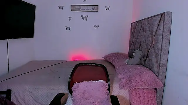 Tania rendon online show from 12-01-25, 09:36