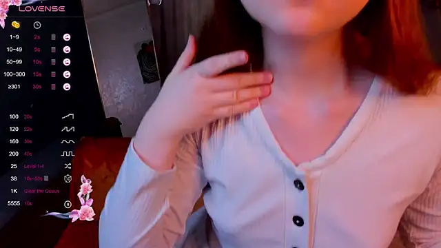 Snapshot of luv_tessa chatting on 01-07-26, 01:52 luv tessa online show from 01-07-26, 01:52