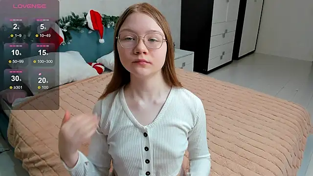 Snapshot of luv_tessa chatting on 01-10-26, 01:40 luv tessa online show from 01-10-26, 01:40